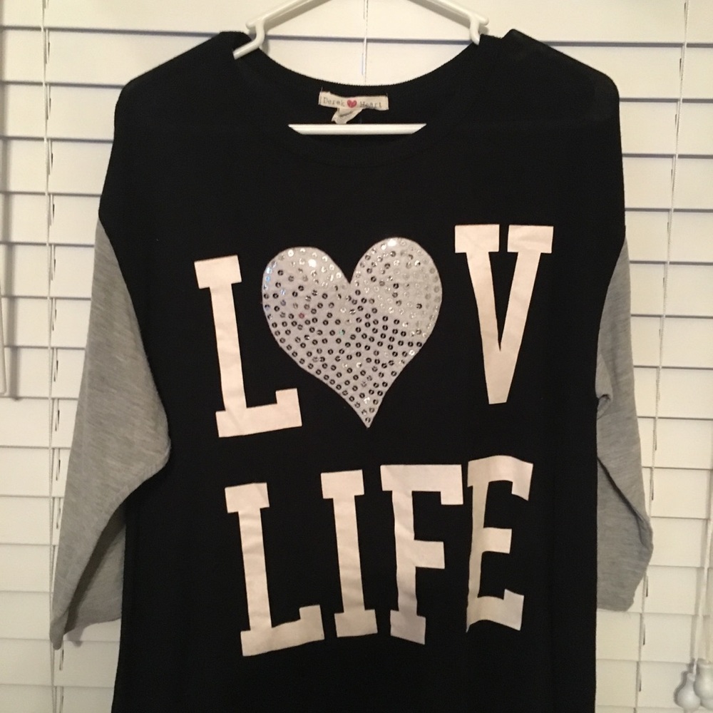 Derek Heart Top